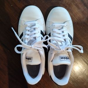 Cloudfoam Adidas Sneakers